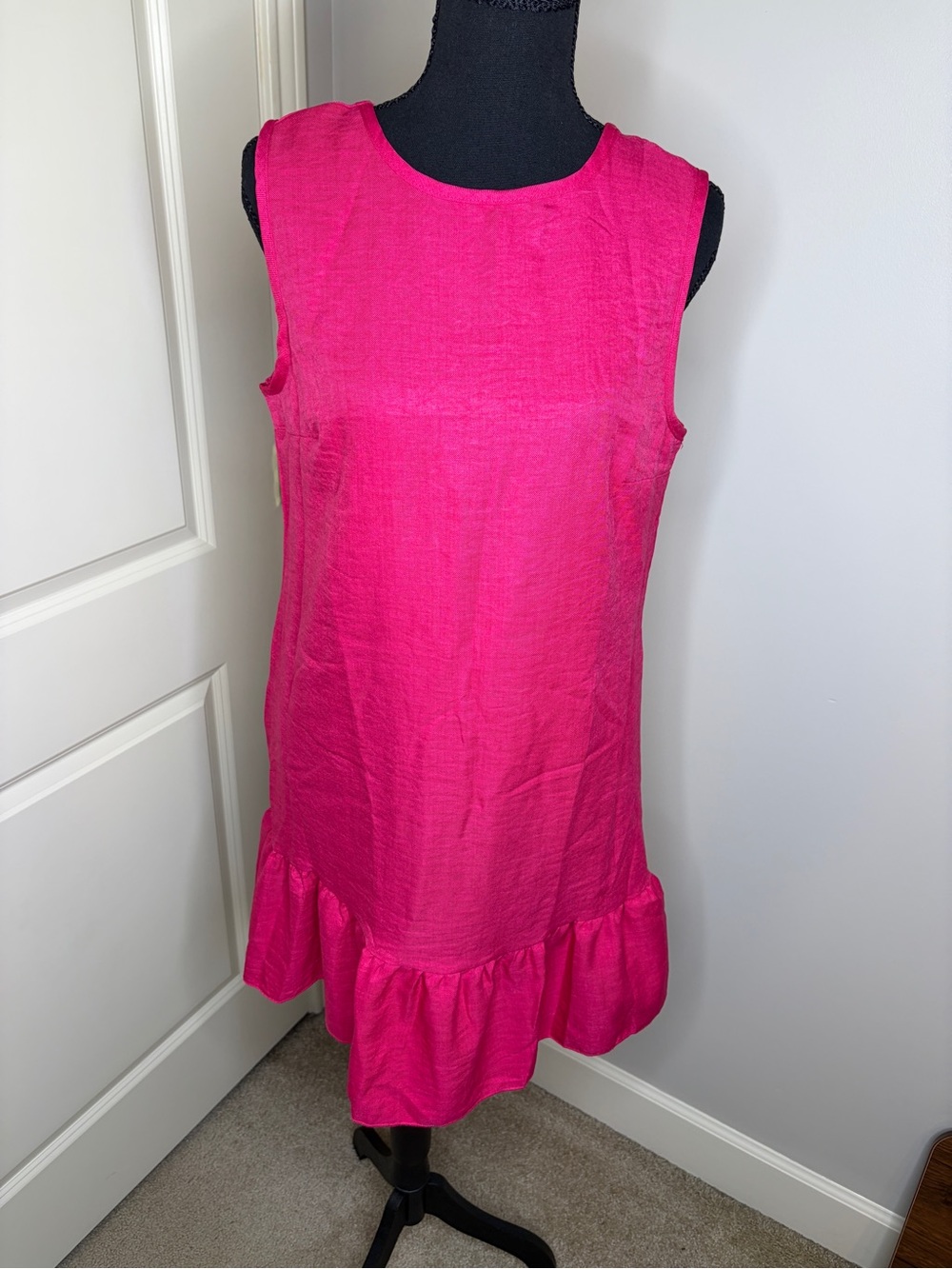 Drop Waist Bright Pink Ruffled Hem Sleeveless Dress Size Medium